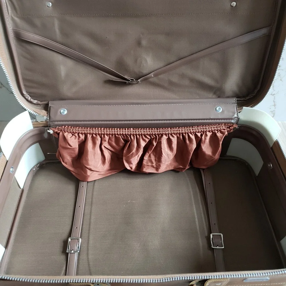Escort American Suitcase Unisex Large Brown Luggage Works Vintage 1975‎ Carry On